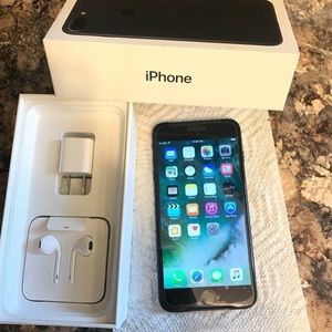 IPHONE 7 UNLOCKED