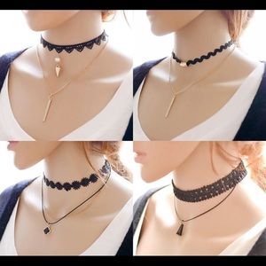 Choker with gold chain and pearl