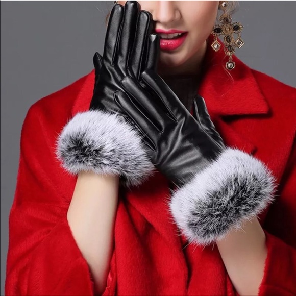 Accessories | Nwt Leather Touchscreen Rabbit Fur Gloves | Poshmark