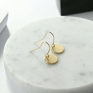 Simple Circle Earrings gold tone