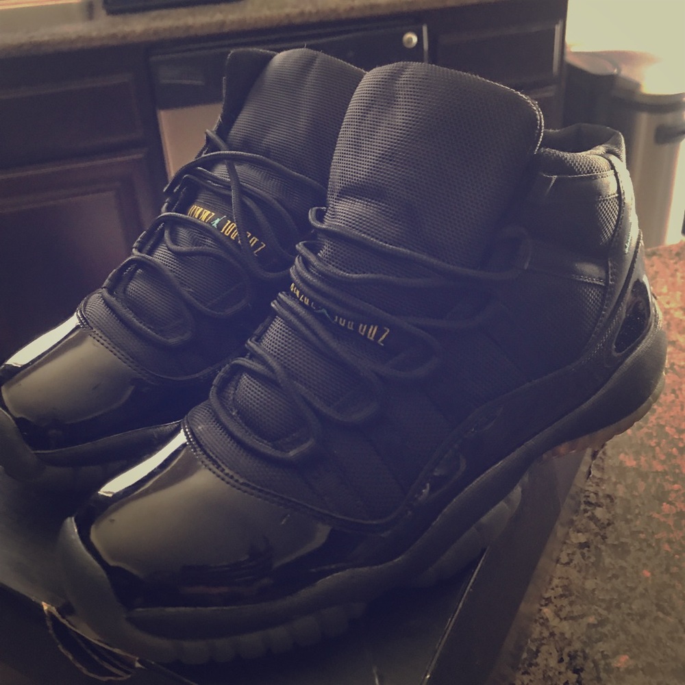 Black/ Gamma blue- Air Jordan 11 Retro GS