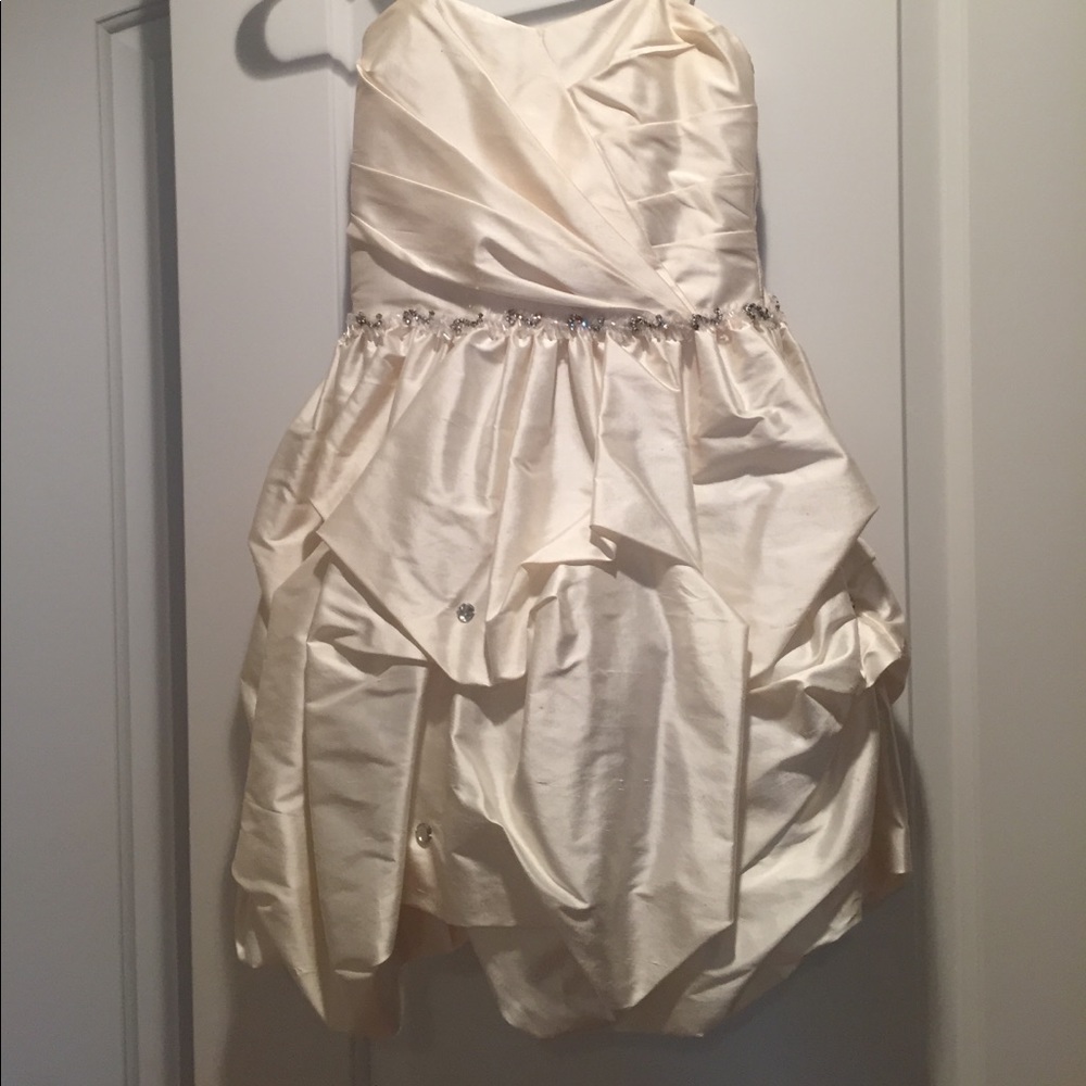 Girls party dress. Dressy and beautiful!
