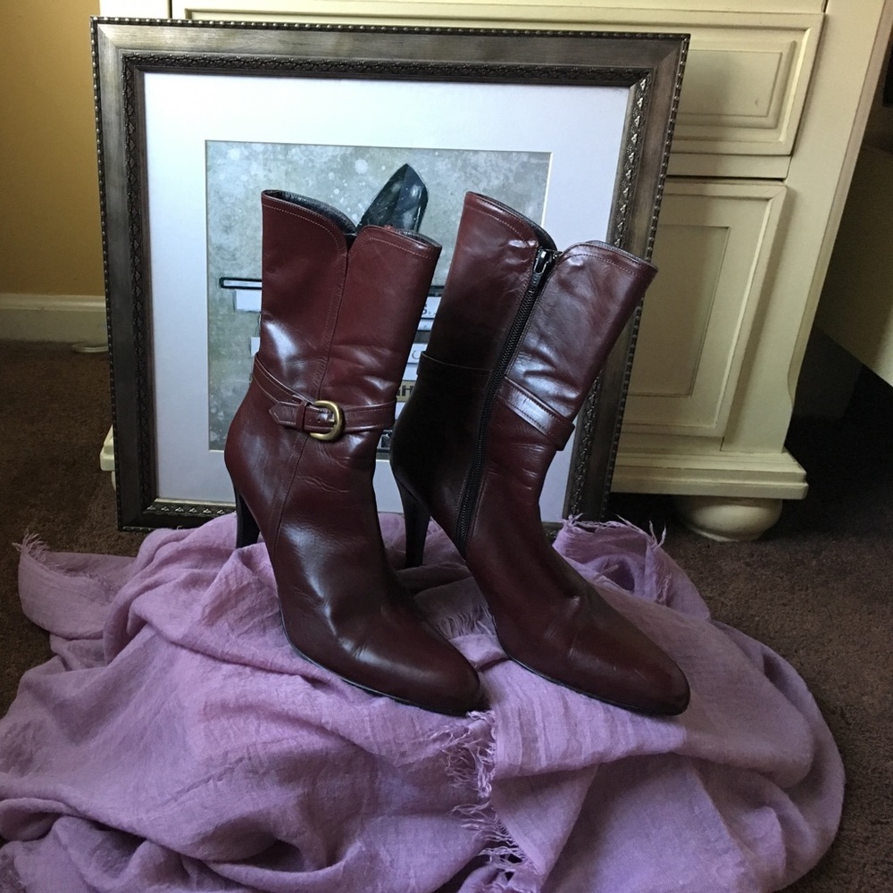Gorgeous burgundy leather boots by Charles David
