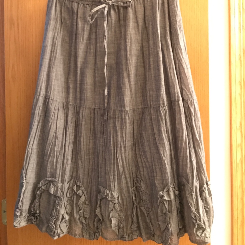 Studio West chambray color skirt