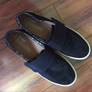 TOMs Altair slip ons