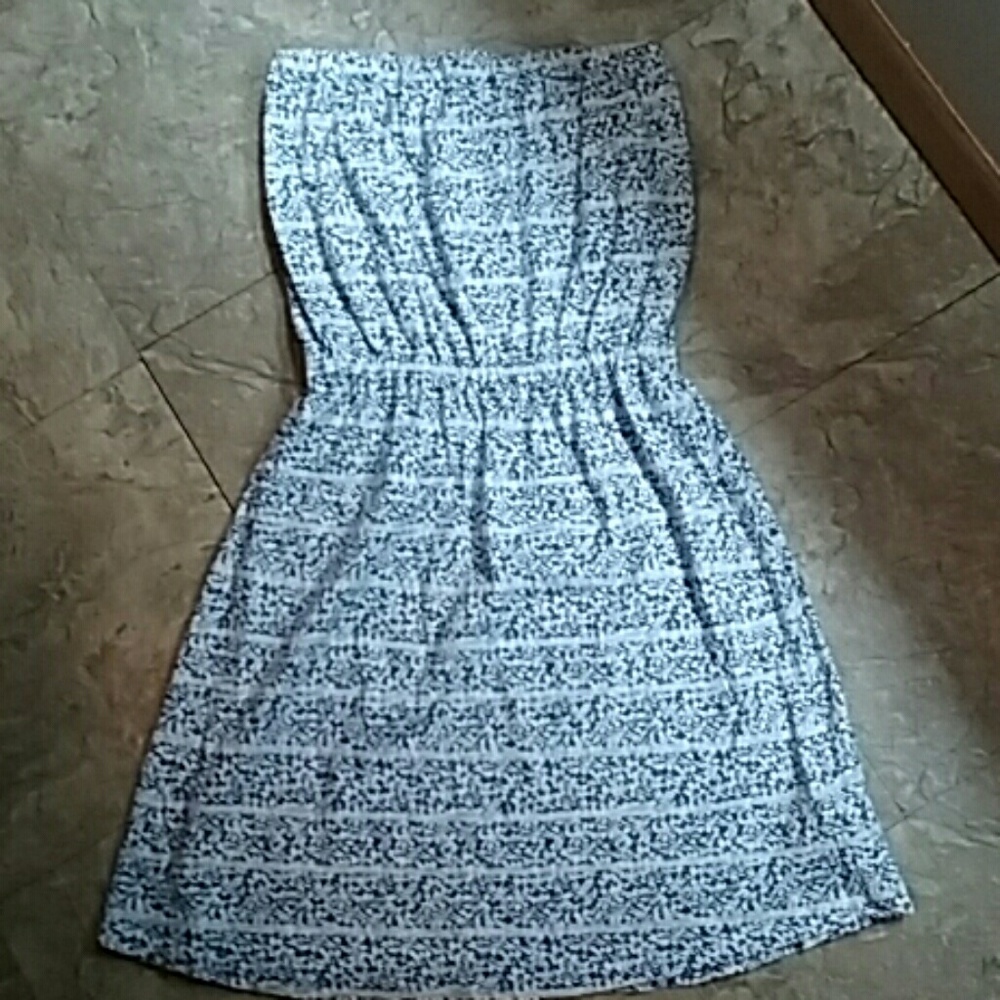 Gap small strapless dress