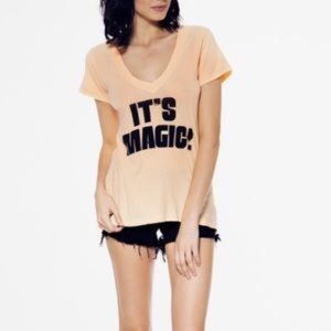 Wildfox "it's magic" peach short sleeve tee💫🏰🎠