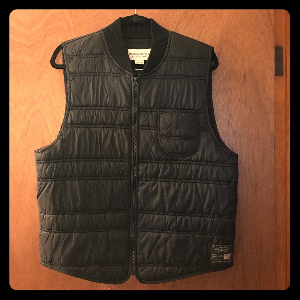 Ralph Lauren light weight men's vest L- BNWT