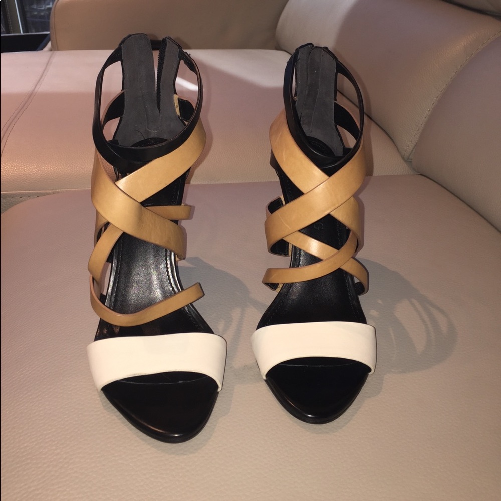 Vera Wang Hinda color block sandal