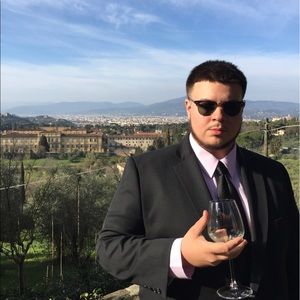 Meet your Posher, Derek