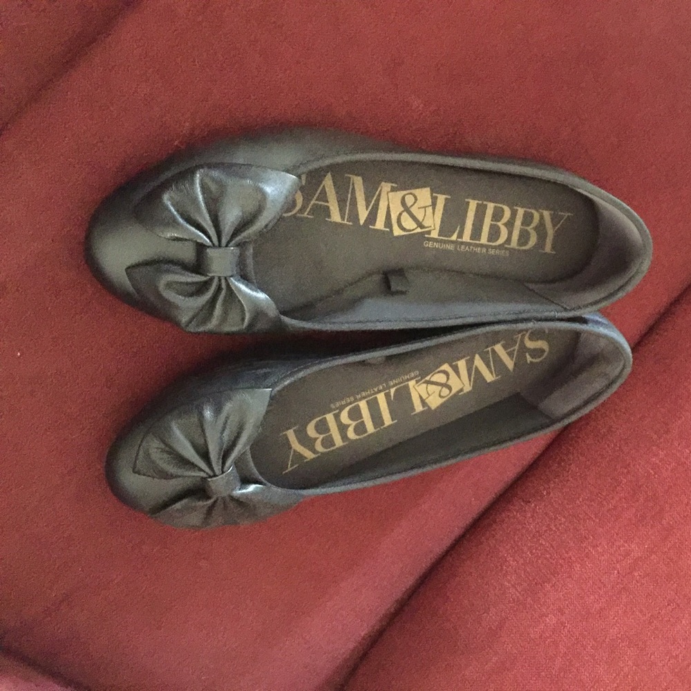 Black flats