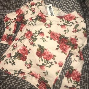 Crop Top in Floral Print! NWT! PACSUN!