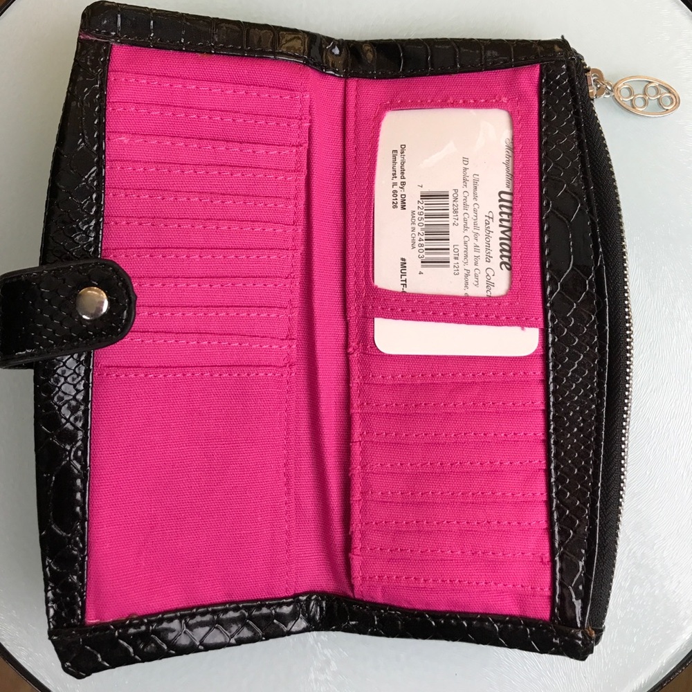 Black Faux Snakeskin Clutch Wallet - Picture 2 of 6
