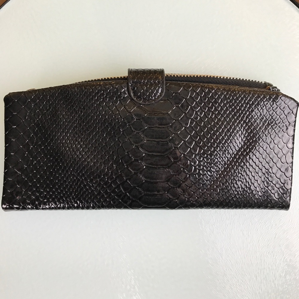 Black Faux Snakeskin Clutch Wallet - Picture 3 of 6