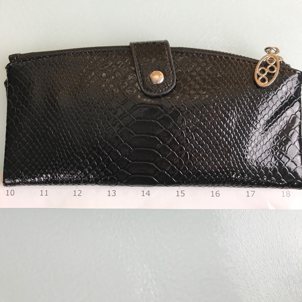 Black Faux Snakeskin Clutch Wallet - Picture 6 of 6