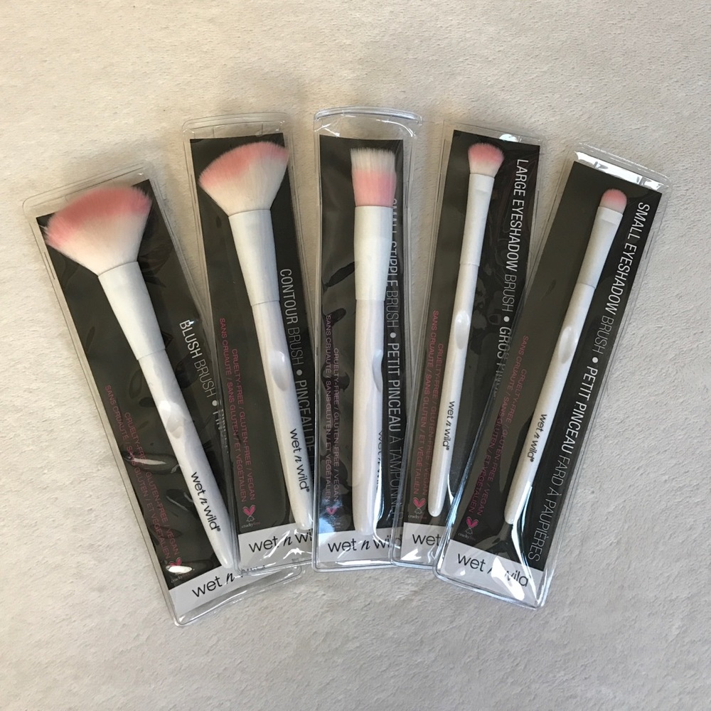 Wet N Wild brushes