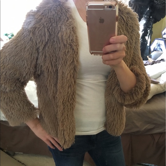 NWT Beige Furry Bolero Jacket-SMALL (11) - Picture 2 of 5