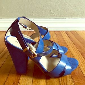 💕sale 💕Aldo Blue strap heels