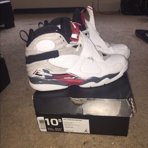 Jordan 8's Bugs Bunny