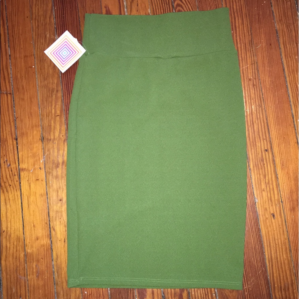 NWT Lularoe Cassie Skirt