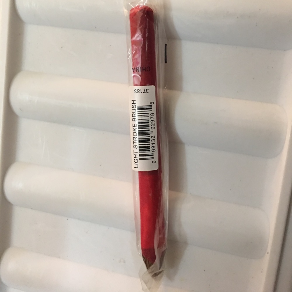 Bare Minerals brush