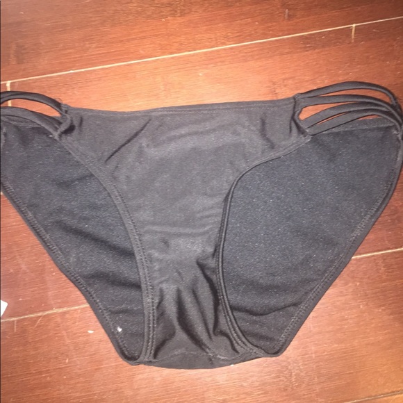 Large swimsuit, never been worn - Picture 3 of 3