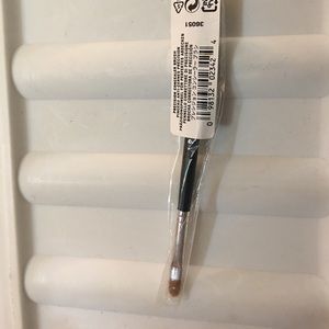 Bare Minerals brush