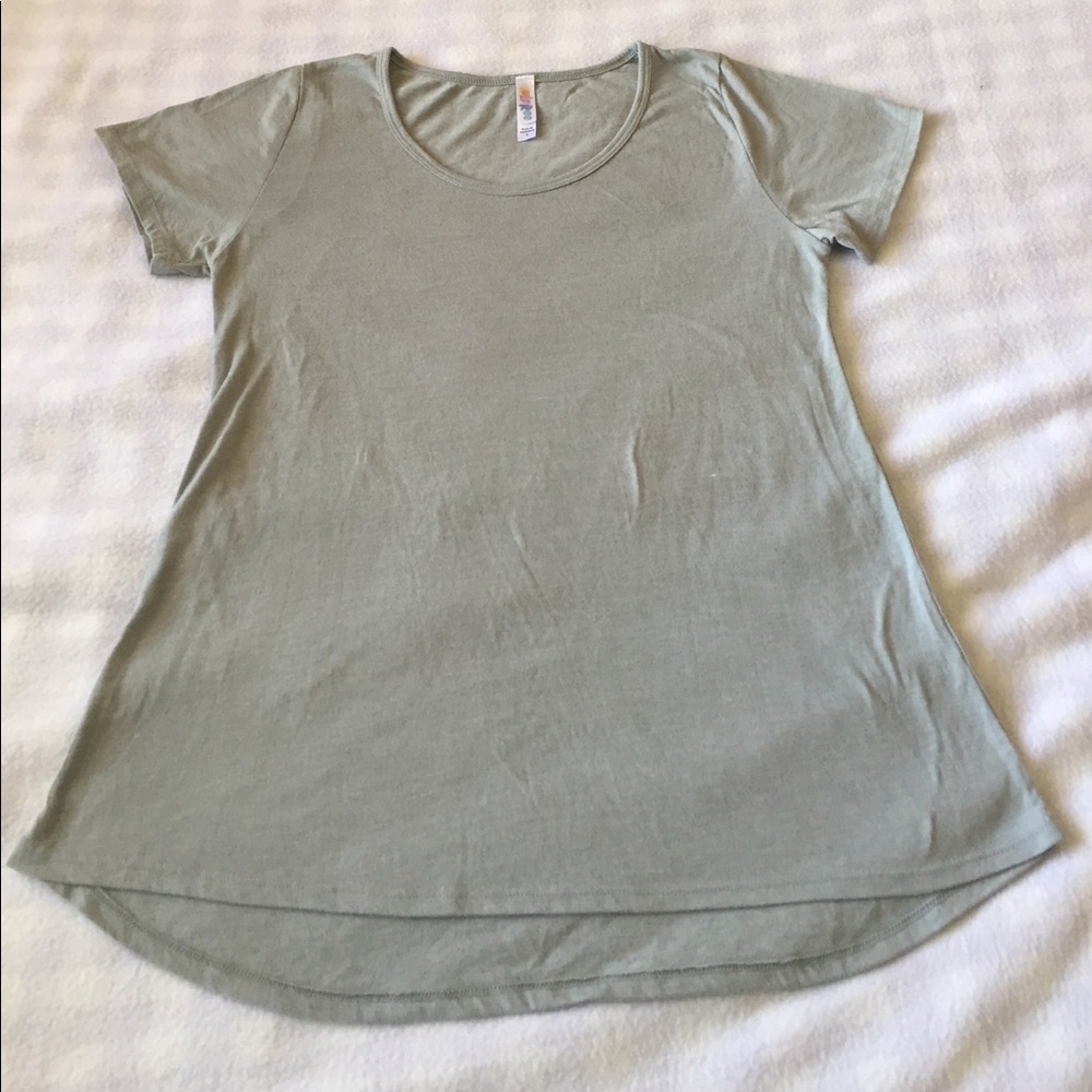 Lularoe classic tee