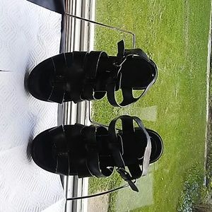 Strong durable sandalss.