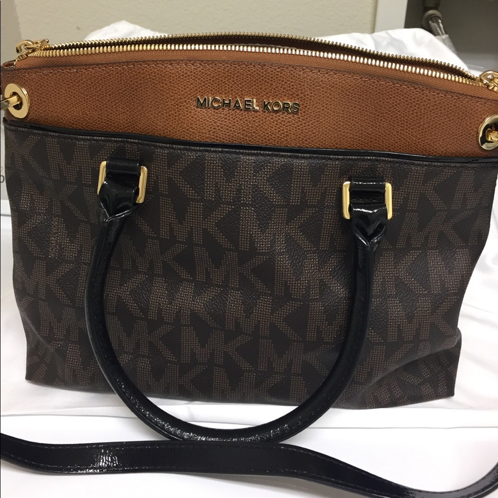 Michael Kors purse
