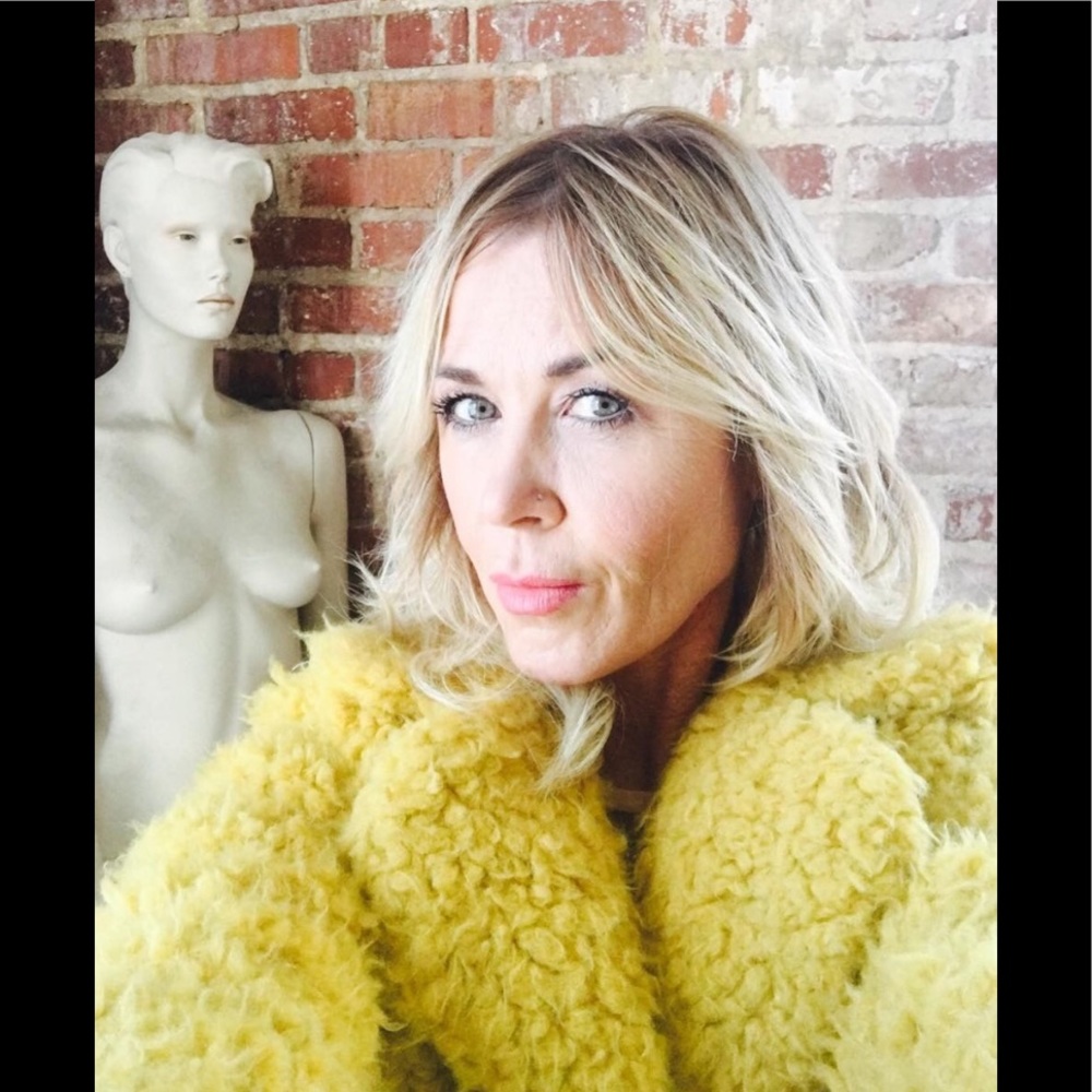 Meet your Posher, Lisa