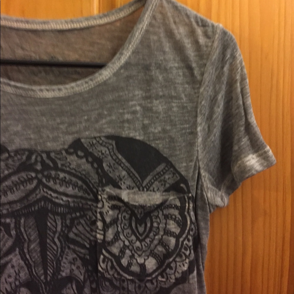 Light-weight Elephant Tee - Picture 2 of 3