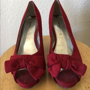 Red peep toe kitten heels with darling bow detail