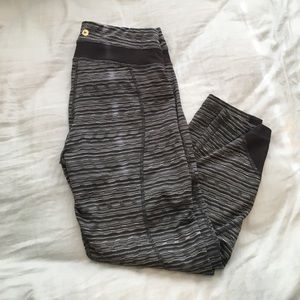 90 degree black white and grey workout leggings