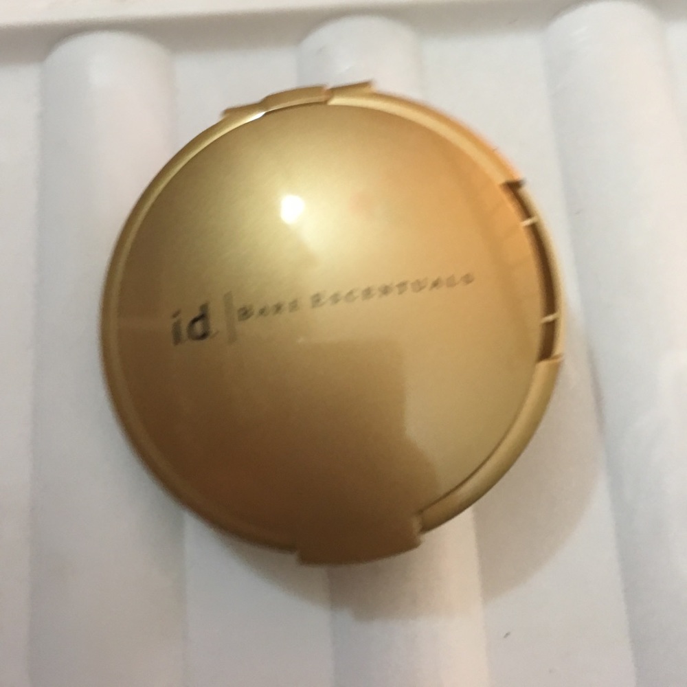 Bare Minerals compact