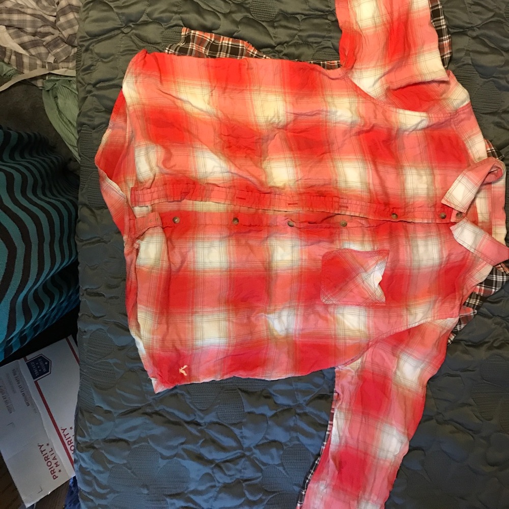 A& E Button down long sleeve shirt