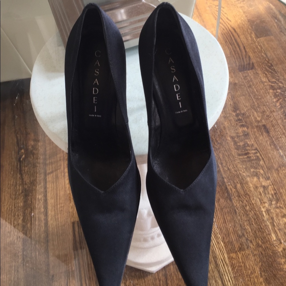 Casadei nwot satin pump