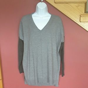 TWO TONE GRAY SWEATER