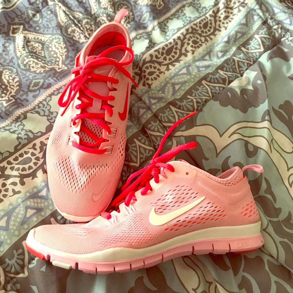 ✨NWOT✨ Nike Free 5.0 TR Fit 4 💖