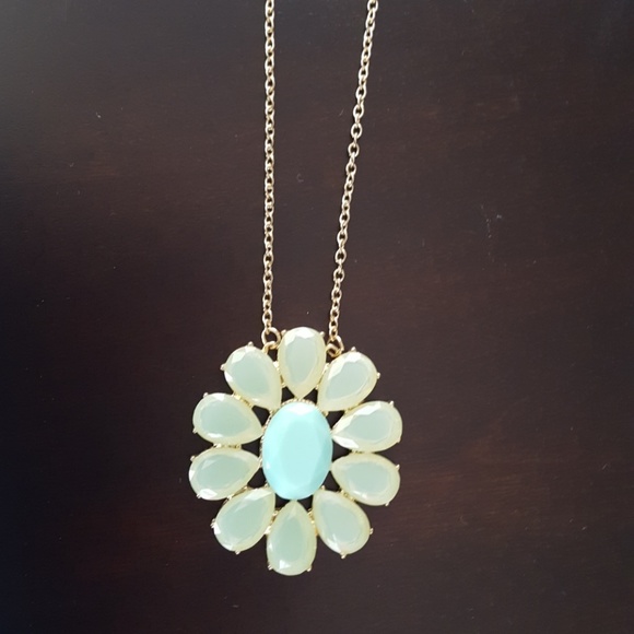 💍3 for $20👗Turquoise Flower Necklace - Picture 2 of 4