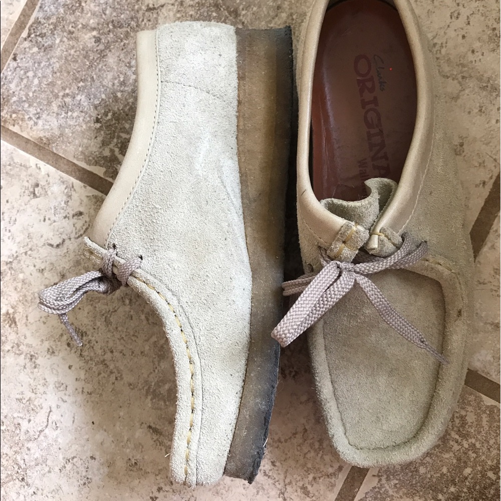 low top suede Clark Wallabees
