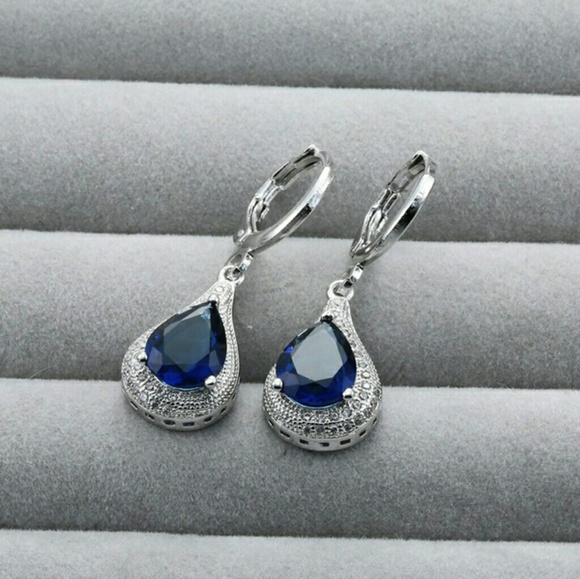 JUST ARRIVED!! Silver Blue Sapphire Earrings - Picture 2 of 4