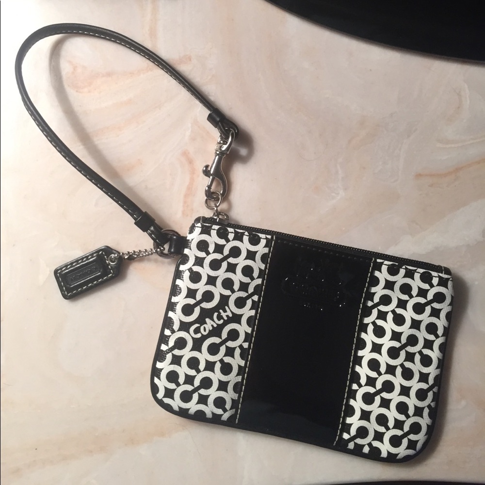 NWOT Coach wristlet