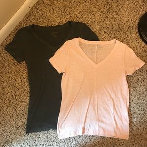 Pack of v-neck shirts