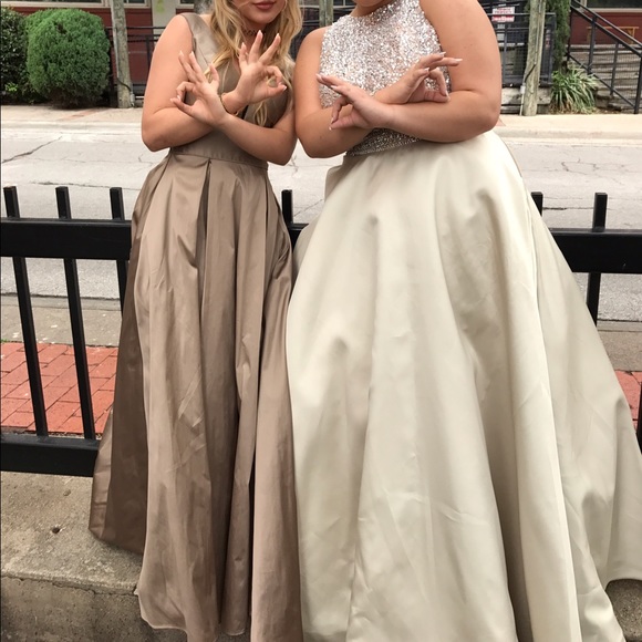 Prom Dress - Picture 7 of 8