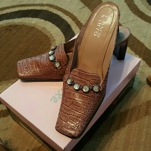 Sophisticated slip on  dress shoes!