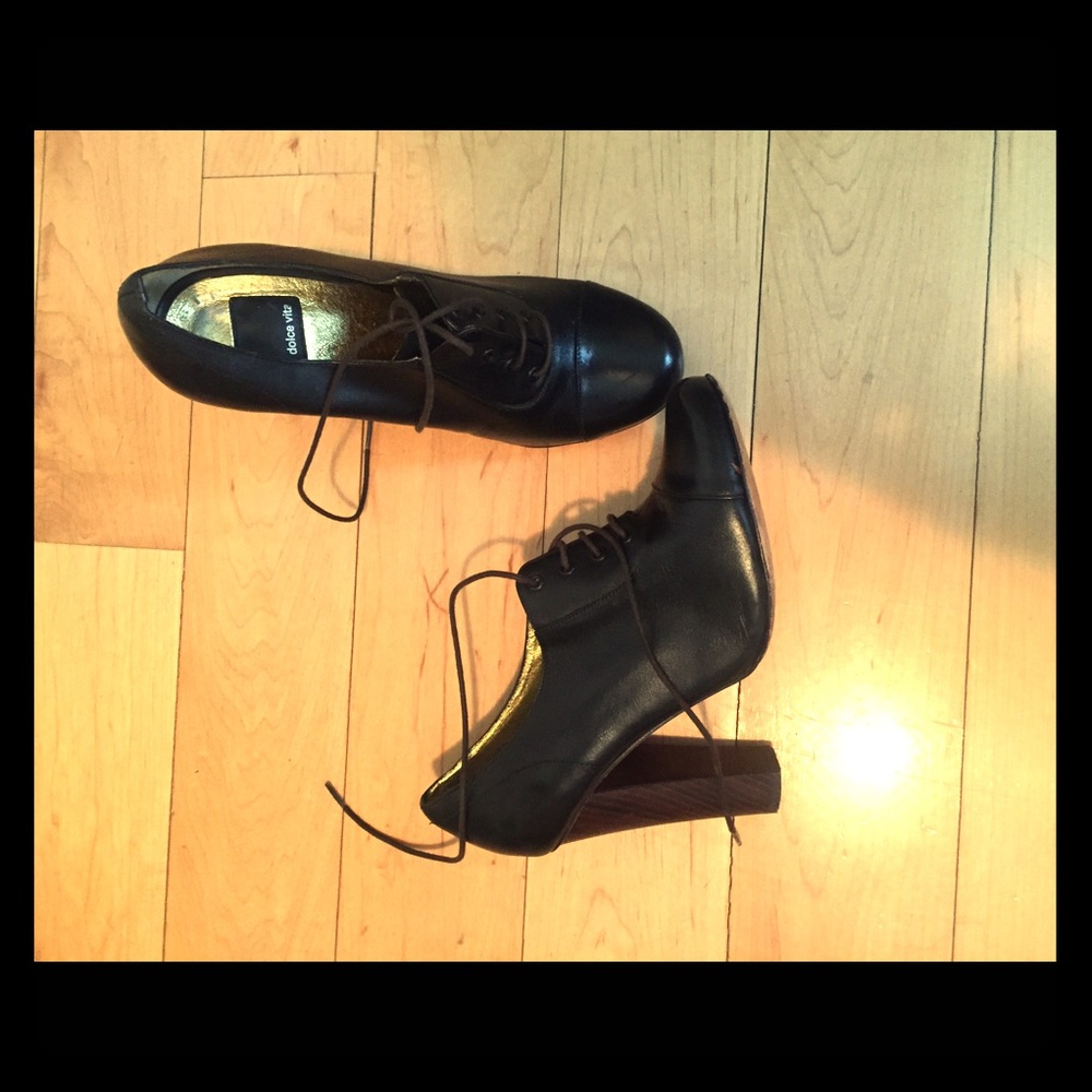 Pristine Dolce Vita oxford pumps