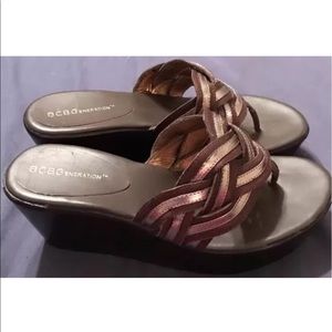 BCBGeneration brown gold platform Sandals 6 M