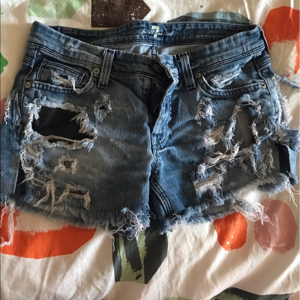 Custom cut 7 for all man kind shorts
