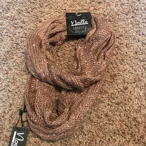 Noelle infinity scarf